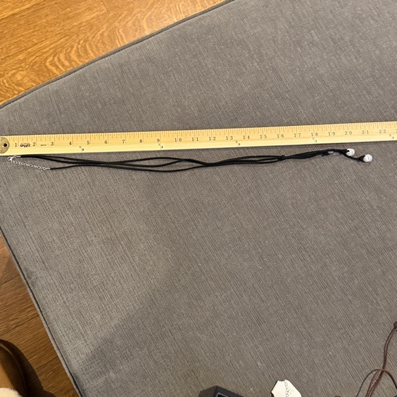 Set of 4 necklaces- adjustable - Picture 8 of 9